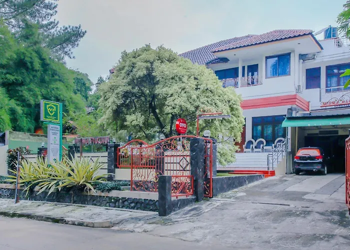 Oyo Life 90091 Wisma Pakuan Syariah Bogor